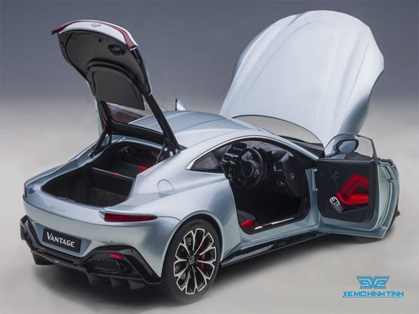 Xe Mô Hình Aston Martin Vantage 2019 1:18 AUTOart ( Bạc )