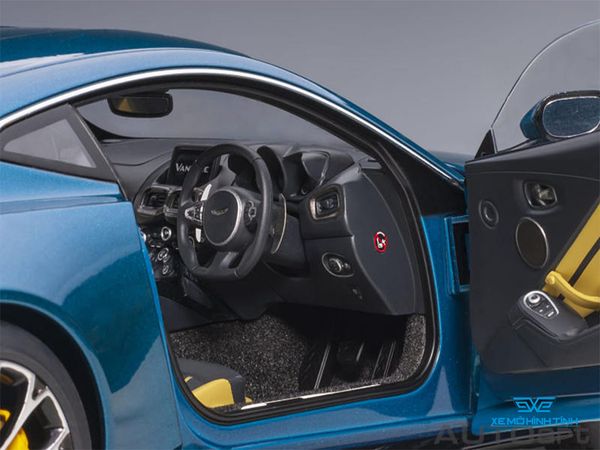 Xe Mô Hình Aston Martin Vantage 2019 1:18 AUTOart ( Xanh )