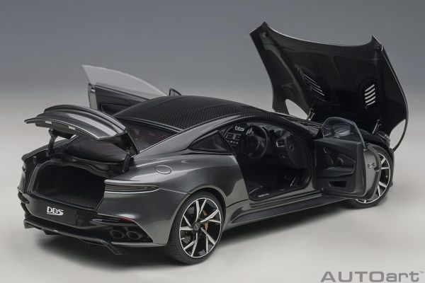 Xe Mô Hình Aston Martin DBS Superleggera 1:18 Autoart ( Bạc Xám )