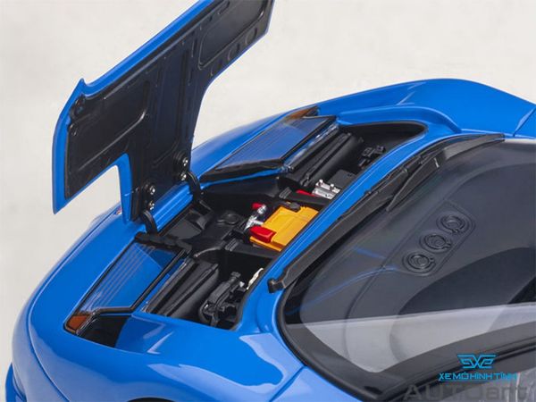 Xe Mô Hình Bugatti EB110 SS 1:18 Autoart ( Xanh )