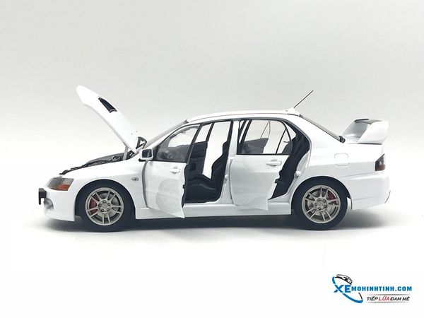 Xe Mô Hình Mitsubishi Lancer Evolution IX 1:18 Super A ( Trắng )