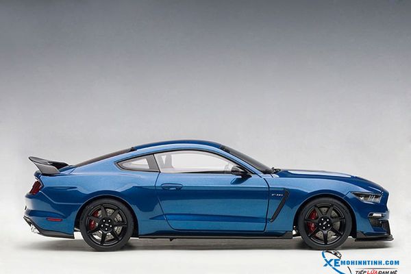 1/18 FORD SHELBY GT-350R (LIGHTNING BLUE W/ BLACK STRIPES)