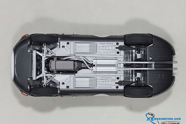 1/18 JAGUAR LIGHTWEIGHT E-TYPE (DARK GREY)