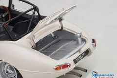 1/18 JAGUAR LIGHTWEIGHT E-TYPE (WHITE)