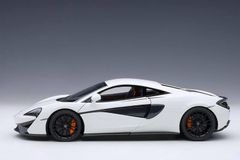 McLAREN 570S (WHITE/BLACK WHEELS) AUTOART