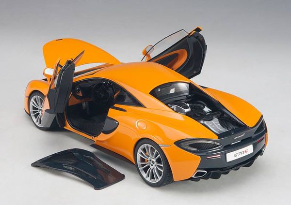 76044 MH 1:18 McLAREN 570S (McLAREN ORANGE/SILVER WHEELS)