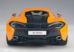 76044 MH 1:18 McLAREN 570S (McLAREN ORANGE/SILVER WHEELS)