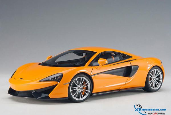 76044 MH 1:18 McLAREN 570S (McLAREN ORANGE/SILVER WHEELS)