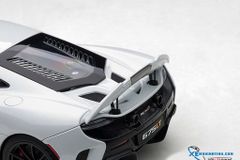 Xe Mô Hình McLAREN 675 LT 1:18 Autoart ( Trắng )