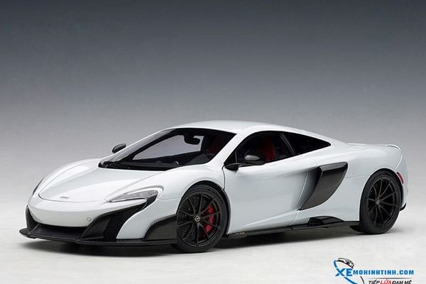 Xe Mô Hình McLAREN 675 LT 1:18 Autoart ( Trắng )