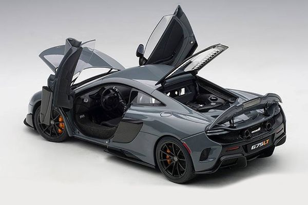 Xe Mô Hình McLaren 675 LT 1:18 Autoart ( Xám )