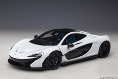 Xe Mô Hình McLAREN P1 1:18 Autoart (ALASKAN DIAMOND WHITE W/ BLUE/BLACK INTERIOR )