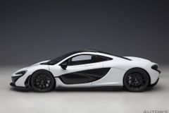 Xe Mô Hình McLAREN P1 1:18 Autoart (ALASKAN DIAMOND WHITE W/ BLUE/BLACK INTERIOR )