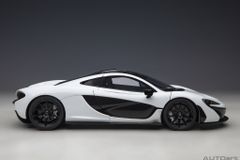 Xe Mô Hình McLAREN P1 1:18 Autoart (ALASKAN DIAMOND WHITE W/ BLUE/BLACK INTERIOR )