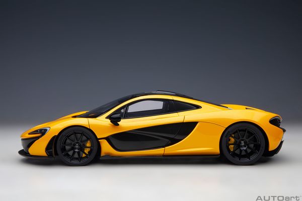 Xe Mô Hình McLAREN P1 1:18 Autoart (VOLCANO YELLOW W/ YELLOW/BLACK INTERIOR)