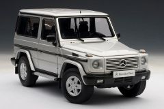 Xe Mô Hình Mercedes-Benz G Model 90'S Swb 1:18 Autoart (Bạc)