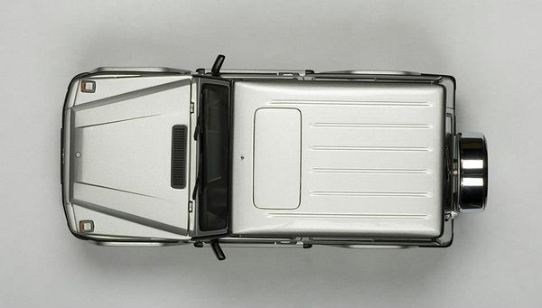 Xe Mô Hình Mercedes-Benz G Model 90'S Swb 1:18 Autoart (Bạc)