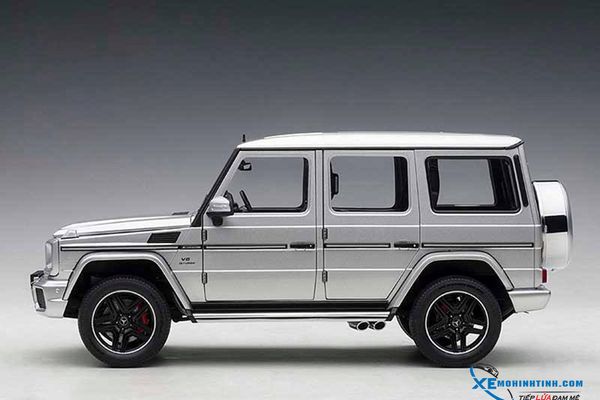 Xe Mô Hình Mercedes-AMG G63 2017 1:18 Autoart ( Bạc )