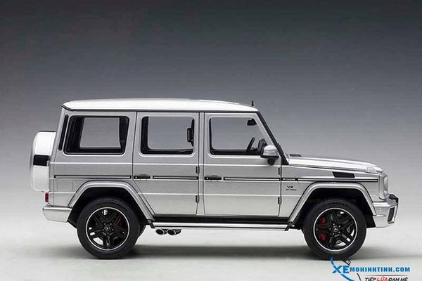 Xe Mô Hình Mercedes-AMG G63 2017 1:18 Autoart ( Bạc )