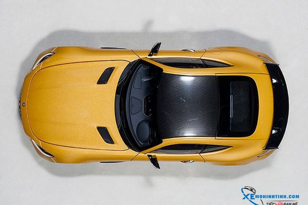 Xe Mô Hình Mercedes-AMG GT R 1:18 Autoart ( Vàng )