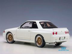 Xe Mô Hình Nissan Skyline GT-R (R32) Wangan Midnight “Reina” Late Ver. 1:18 Autoart ( Trắng )