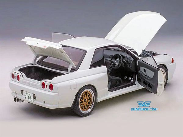 Xe Mô Hình Nissan Skyline GT-R (R32) Wangan Midnight “Reina” Late Ver. 1:18 Autoart ( Trắng )