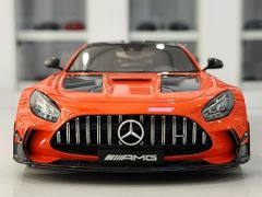 Xe Mô Hình Mercedes-Benz AMG GT-R Black Series year 2021 orange 1:18 GTSpirit ( Cam )