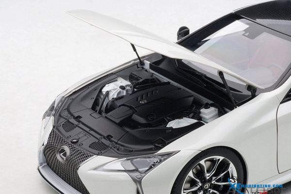 Xe Mô Hình Lexus LC500 1:18 Autoart ( Trắng nội thất Đỏ )