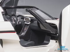 Xe Mô Hình Koenigsegg Regera 1:18 AUTOart ( Trắng )