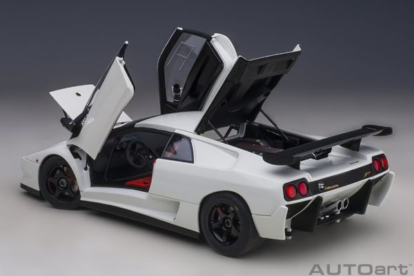 Xe Mô Hình Lamborghini Diablo SV-R 1:18 AUTOart (Impact White)