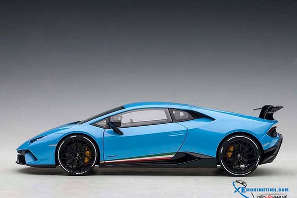 Xe Mô Hình Lamborghini Huracan Performante 1:18 Autoart ( Xanh )