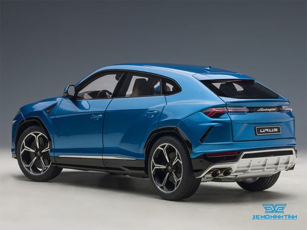 Xe Mô Hình Lamborghini Urus 1:18 AUTOart ( Xanh )