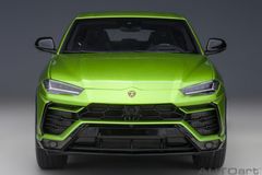 Xe Mô Hình Lamborghini Urus 1:18 AUTOart (Verde Selvans)