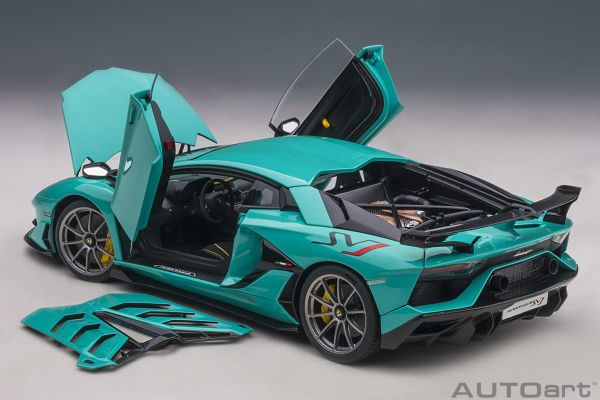 Xe Mô Hình Lamborghini Aventador SVJ 1:18 AUTOart ( Xanh)