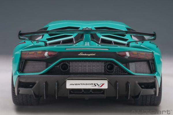 Xe Mô Hình Lamborghini Aventador SVJ 1:18 AUTOart ( Xanh)