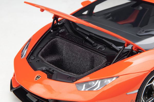 Xe Mô Hình Lamborghini Huracan EVO 1:18 Autoart ( ARANCIO XANTO )