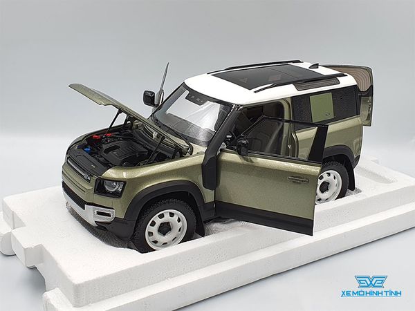 Xe Mô Hình Land Rover Defender 90 Bản 2 Cửa 2020 1:18 Almost Real ( Pangea Green )