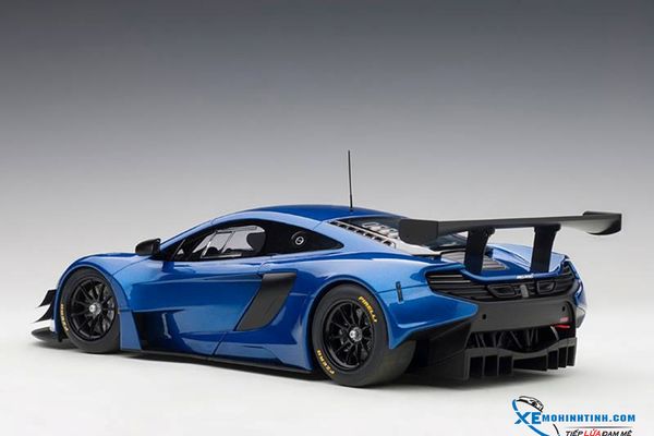 1/18 McLAREN 650S GT3 (BLUE/BLACK ACCENTS)