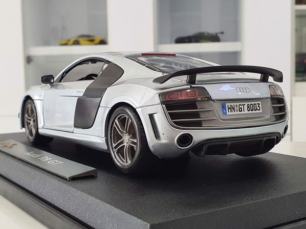 XE MÔ HÌNH AUDI R8 GT 1:18 MAISTO (BẠC)