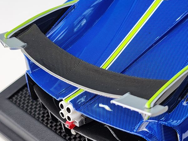 Xe Mô Hình Pagani Huayra R 1:18 Vip Scale Model ( Blue Carbon )