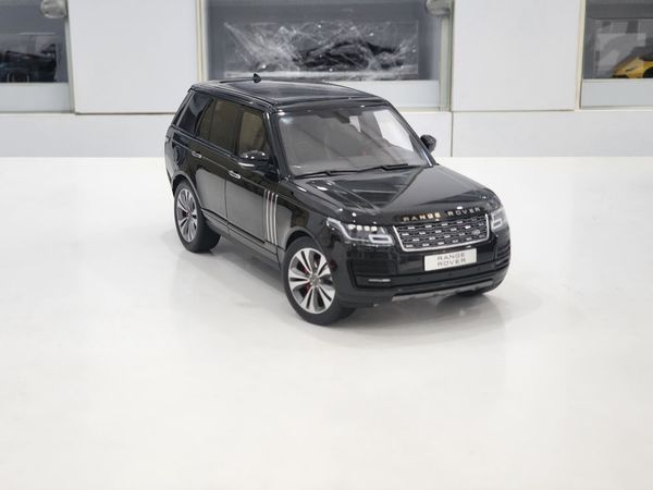 Xe Mô Hình Land Rover Range SV Autobiography Dynamic 1:18 LCD ( Black )