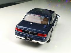 Xe mô hình Toyota Century 1:18 LCD (Blue)