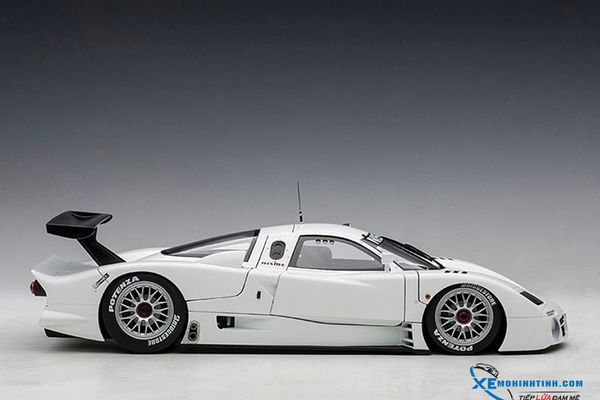 Xe Mô Hình NISSAN R390 GT1 LE MANS 1998 1:18 Autoart (WHITE)(LIMITED 500 PCS)