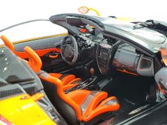 Xe Mô Hình Pagani Huayra Roadster BC 1:18 LCD Model (Cam)