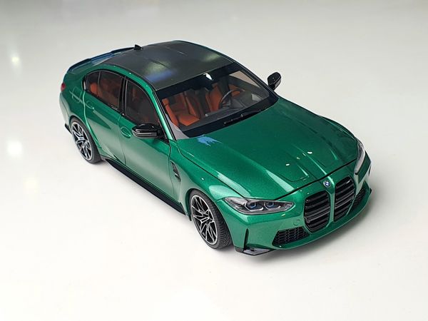 Xe Mô Hình BMW M3 2020 1:18 Minichamps ( Green Metallic )