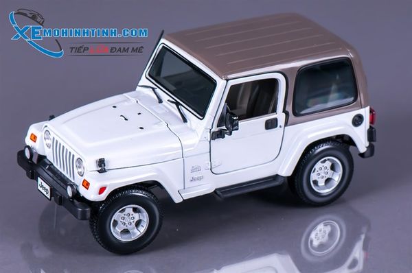 XE MÔ HÌNH JEEP WRANGLER SAHARA 1:18 MAISTO (TRẮNG)