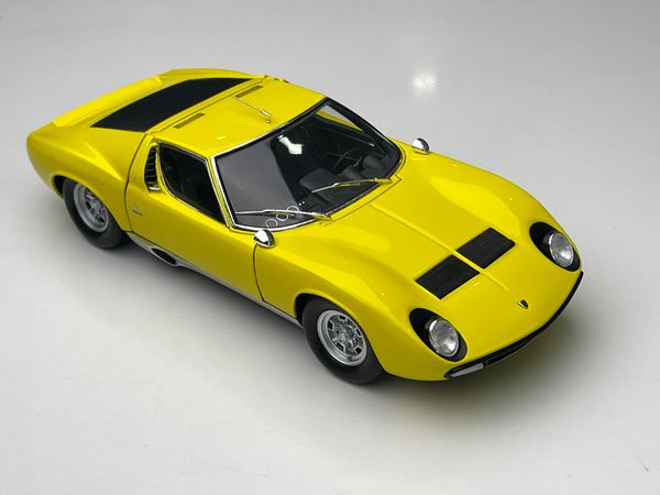 Xe Mô Hình Lamborghini Miura P400SV Kyosho ( Vàng )