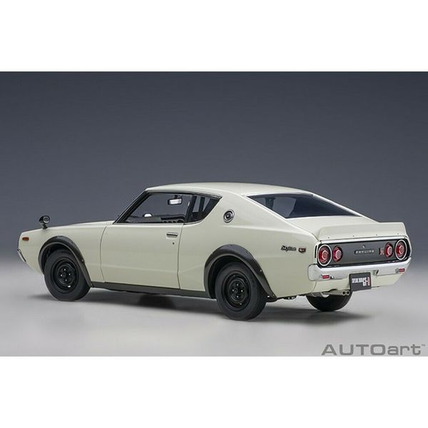 Xe Mô Hình Nissan Skyline GT-R (KPGC110) 1:18 Autoart ( Trắng )