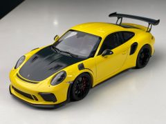 Xe Mô Hình Porsche 911 (911.2) GT2 RS 2018 1:18 Minichamps (Vàng)