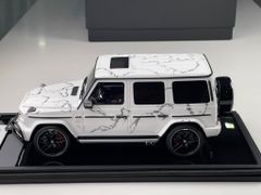 Xe Mô Hình Mercedes Benz G63 AMG 2019 Limited 66 1:18 Motorhelix ( Trắng Hoa Văn )